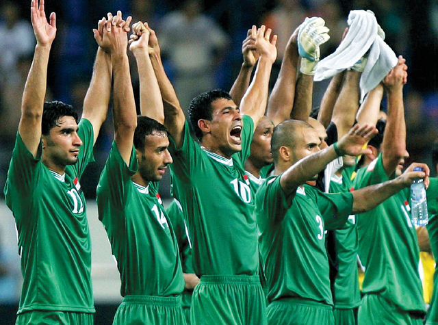 Iraqi_football_team.jpg